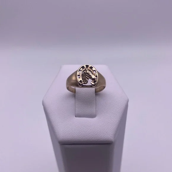 10k yellow gold Horseshoe ring - Picture 2 of 11